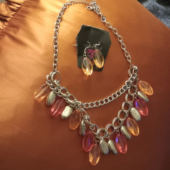 Necklace & Earring Set - Picture 6 of 6